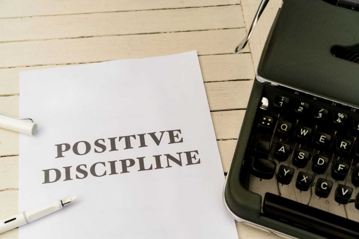 Understanding the Impact of Positive vs Negative Reinforcement for Kids